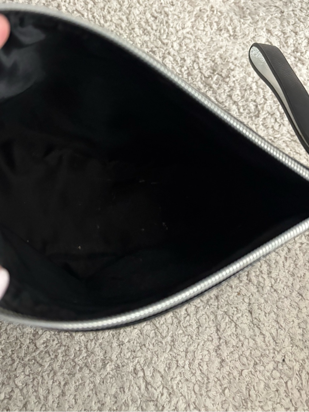 Victoria’s Secret sequin pouch - Picture 6 of 8